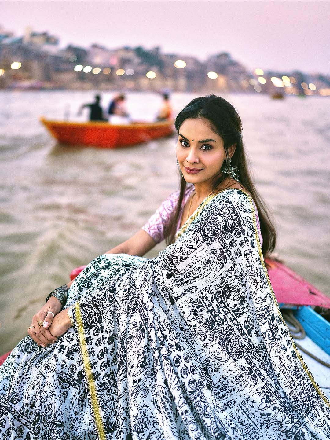 Marathi actress Disha Pardeshi varanasi photoshoot