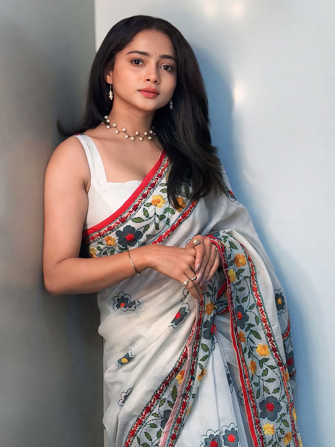 Shivali Parab white saree look