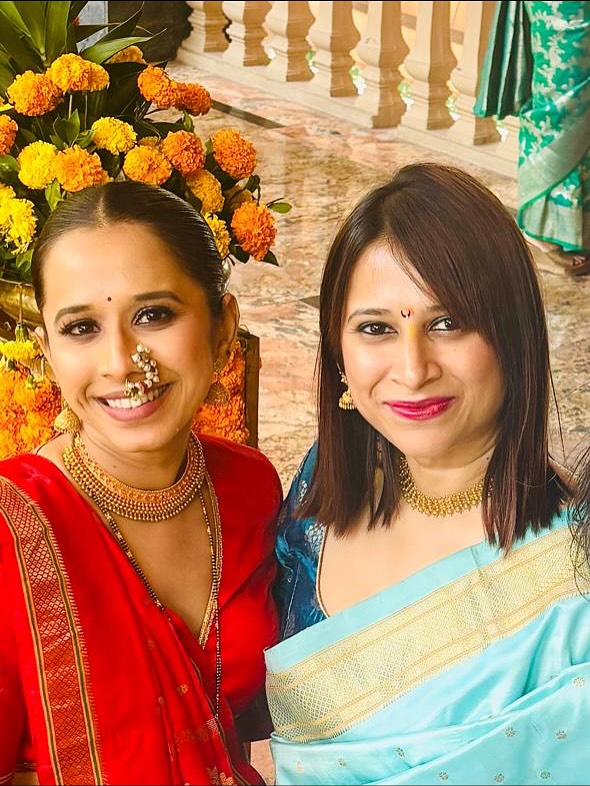 Marathi actress shreya bugde red paithani traditional look