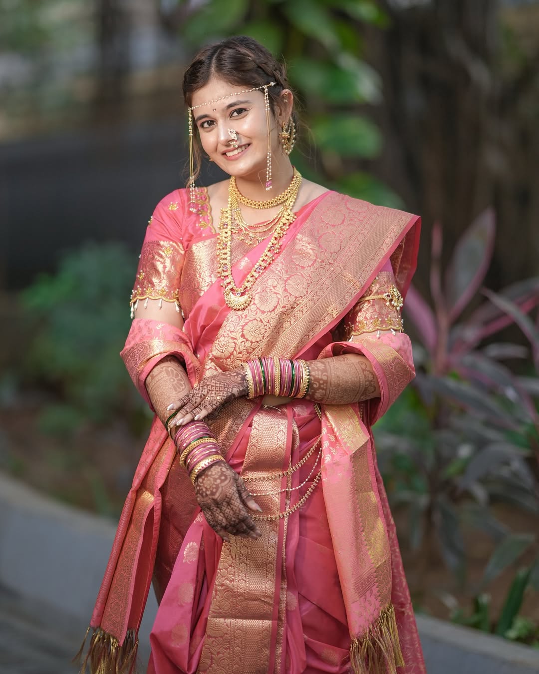 Anushka Pimpalkar bridal look pink Paithani saree