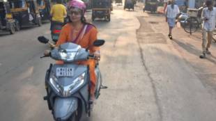 Discussion on the inspection tour on a bike of the Additional Commissioner of Mira Bhayandar Municipal Corporation