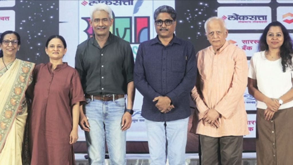 Atul and Geetanjali Kulkarni present philosophical recital Are Deva at Lokasatta Abhijat Litfest Atul and Geetanjali Kulkarni present philosophical recital Are Deva at Lokasatta Abhijat Litfest