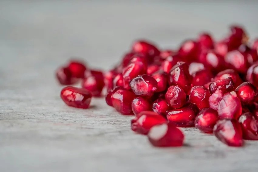 pomegranate benefits and side effects