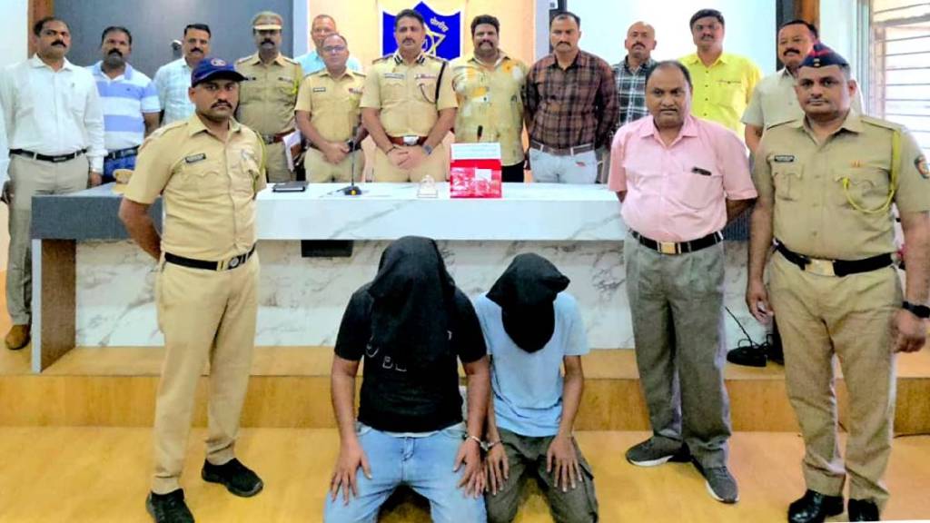 jalgaon Eknath Khadse bungalow theft Three suspects arrested