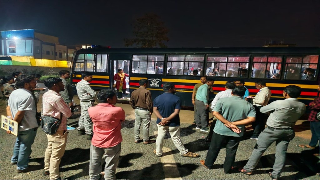 Gadchiroli Nagpalli Christian Missionary Ashirwad Hostel Illegal Students Shifted Religious Programs Collector Panda Action police Gadchiroli Nagpalli Christian Missionary Ashirwad Hostel Illegal Students Shifted Religious Programs Collector Panda Action police