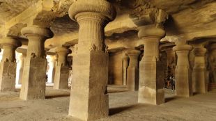 ASI begins fresh excavation at Gharapuri Island after ancient artifacts found near Mora port