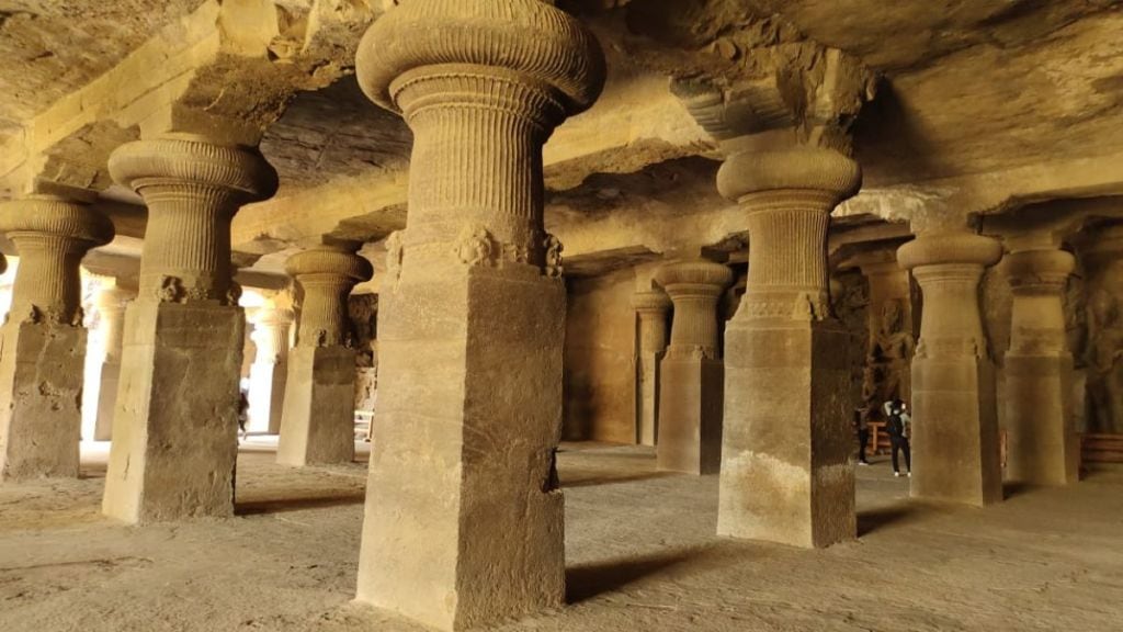 ASI begins fresh excavation at Gharapuri Island after ancient artifacts found near Mora port