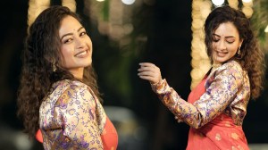 Photos: मेघन व अनुष्काच्या लग्नात गिरिजा प्रभूने परिधान केलेल्या लाल साडीच्या ड्रेसची चर्चा