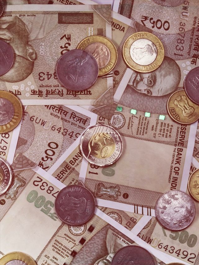 Horoscope Today Monday 17 November 2025