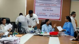 MNS Raj Thackeray Loyalty Rejects shivsena ubt Ticket Shivbandhan Rejected Sangita Chendwankar Independent Badlapur Election