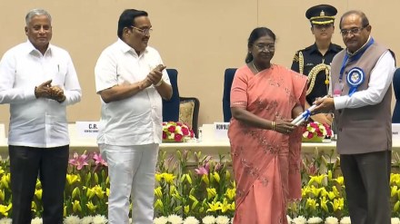 Maharashtra Water Resources Best State Award Vikhe Patil Fadnavis Management Jal Shakti Ministry Draupadi Murmu Maharashtra Water Resources Best State Award Vikhe Patil Fadnavis Management Jal Shakti Ministry Draupadi Murmu