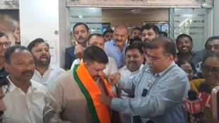 Dombivli politics  Shinde Sena leader Mahesh Patil joins BJP ahead municipal elections