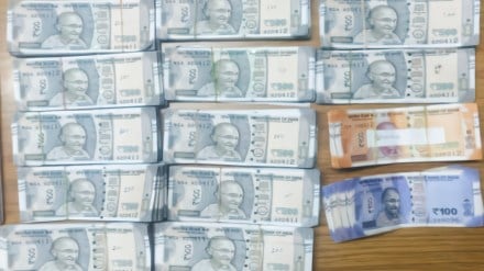 Malegaon Counterfeit Notes Racket Busted Wardha Duo Arrested Police Seizes Fake Currency Maharashtra MP Malegaon Counterfeit Notes Racket Busted Wardha Duo Arrested Police Seizes Fake Currency Maharashtra MP