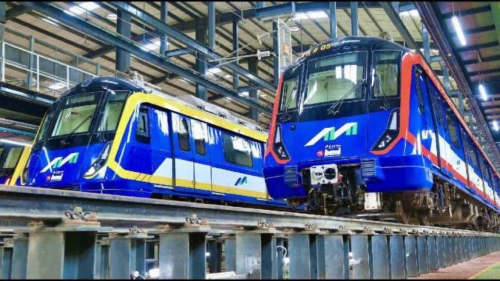 Metro 2A Roof corrosion MMMOCL begins anti rust repair work Metro 2A Roof corrosion MMMOCL begins anti rust repair work