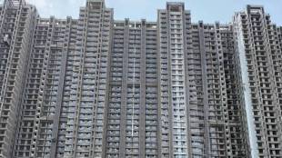 Mumbai Naigaon BDD Distribution of houses keys delayed Chief Minister