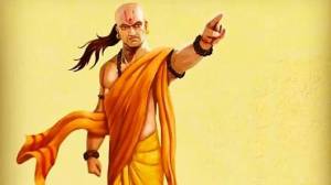 Chanakya Niti: चाणक्य सांगतात, ‘या’ सवयी अंगी बाळगणारी व्यक्तीच होते खऱ्या अर्थाने महान
