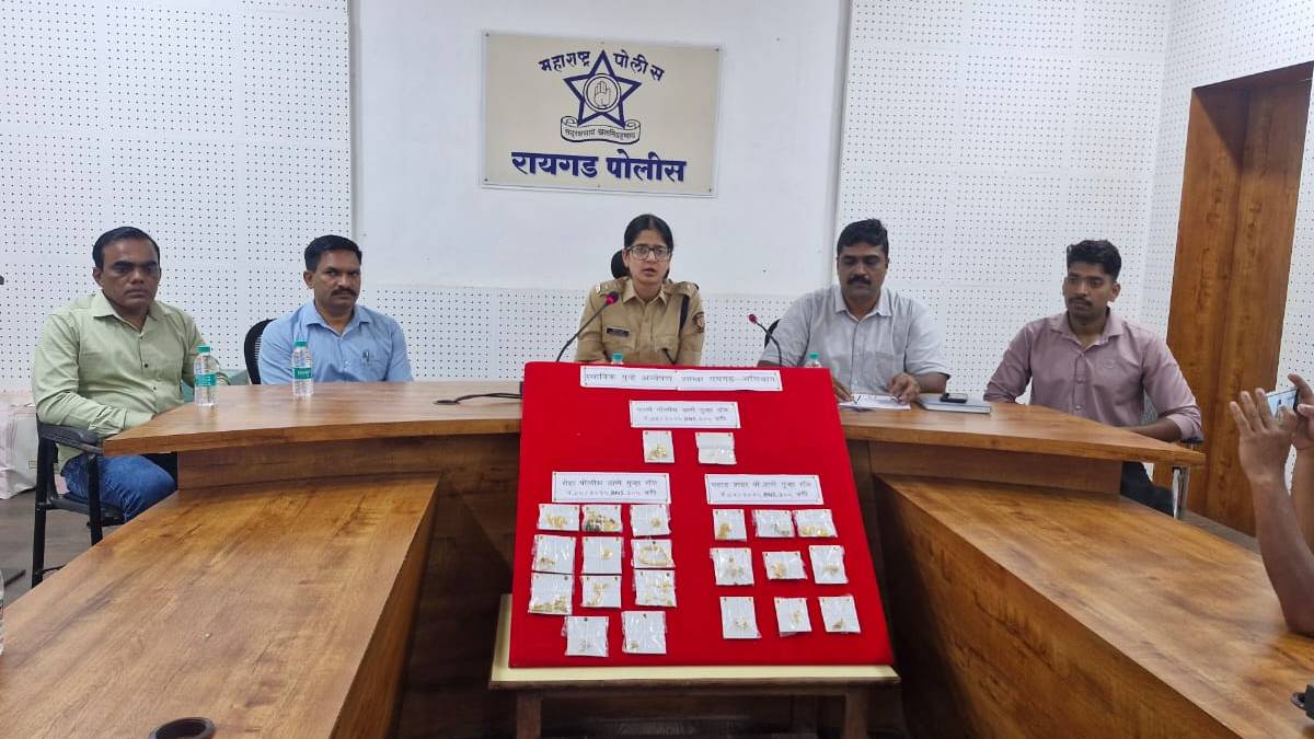 Raigad police arrests gang