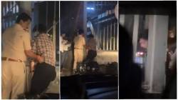 विचित्र अपघात: भरधाव दुचाकी थेट बस स्थानकाला आदळली; लोखंडी पट्ट्यात दुचाकी चालकाच डोकं अडकलं