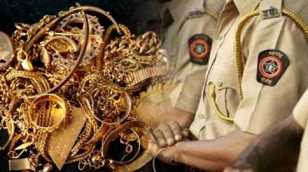 ten gram gold mortgaged for bribe