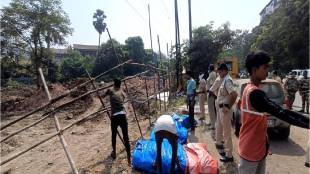 Kamothe police cleared 10 000 sq meters in anti encroachment drive