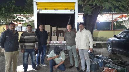 nashik liquor smuggling loksatta news nashik liquor smuggling loksatta news