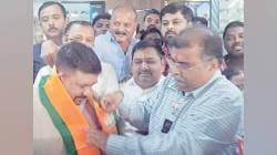 फोडाफोडीमुळे नाराजीनाट्य; शिवसेनेचा मंत्रिमंडळ बैठकीवर बहिष्कार; चर्चेनंतर समेट