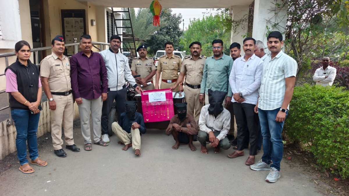 gang of burglars arrested