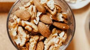 दररोज किती प्रमाणात ड्रायफ्रूट्स खावेत? तज्ज्ञांनी सांगितले योग्य प्रमाण