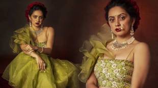shruti marathe royal look