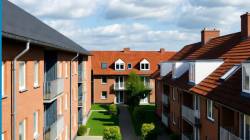 राज्यातील सहकारी गृहनिर्माण संस्थांना दिलासा… इमारतींच्या पुनर्विकासात निबंधकांच्या हस्तक्षेपास चाप