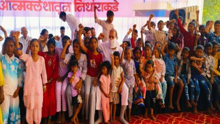 tribal katkari tensions sparked silent protest at thane collector office tribal katkari tensions sparked silent protest at thane collector office