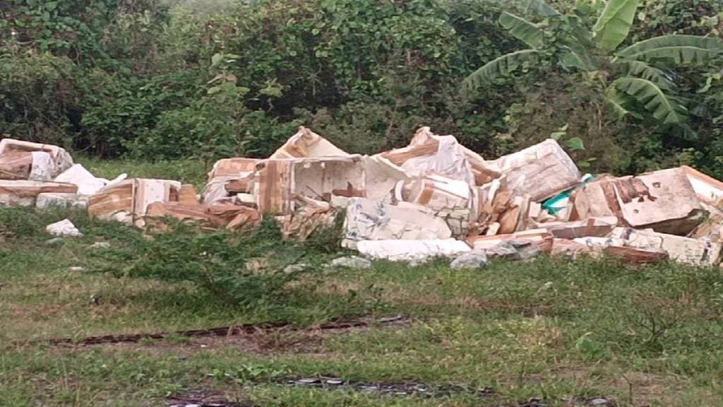 huge garbage dumped at agashi crematorium in virar huge garbage dumped at agashi crematorium in virar