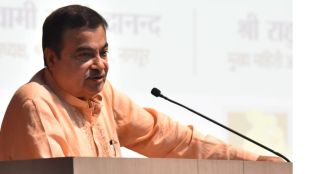 Nitin Gadkari viral speech slams bureaucracy warns contractor in Nagpur event