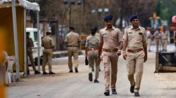 पाकिस्तानातून भारतात सीमा ओलांडून आलेल्या जोडप्याला पोलिसांनी घेतलं ताब्यात, प्रकरणाची चौकशी सुरु