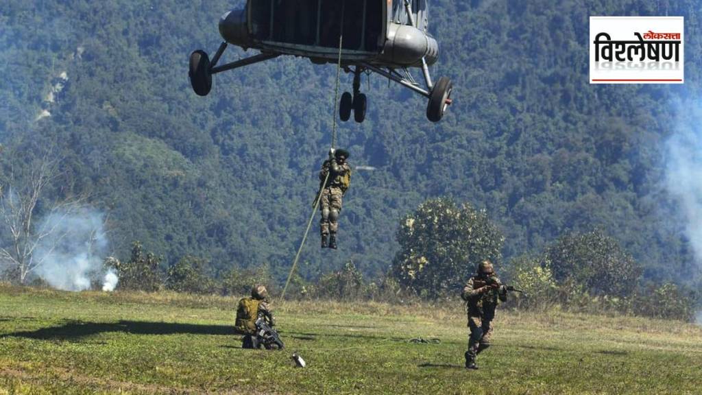 पाकिस्तानपाठोपाठ आता चीनही भरणार धडकी; भारताचा लष्करी सराव नेमका कशासाठी? (Photo: Ministry of Defence via PTI) पाकिस्तानपाठोपाठ आता चीनही भरणार धडकी; भारताचा लष्करी सराव नेमका कशासाठी? (Photo: Ministry of Defence via PTI)