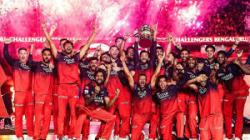RCB Retained Released Players: गतविजेत्या आरसीबीने रिटेन व रिलीज केलेल्या खेळाडूंची यादी