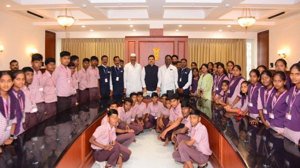 Ram Shinde Initiative Mirajgaon Bharat Vidyalaya Students Vidhan Bhavan Visit Maharashtra Legislative Council Democracy Values Ram Shinde Initiative Mirajgaon Bharat Vidyalaya Students Vidhan Bhavan Visit Maharashtra Legislative Council Democracy Values