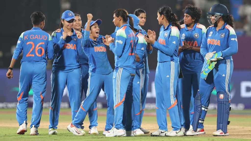 Richa Ghosh Played World Cup 2025 Knockout Matches with fractured finger reveals childhood coach Richa Ghosh Played World Cup 2025 Knockout Matches with fractured finger reveals childhood coach