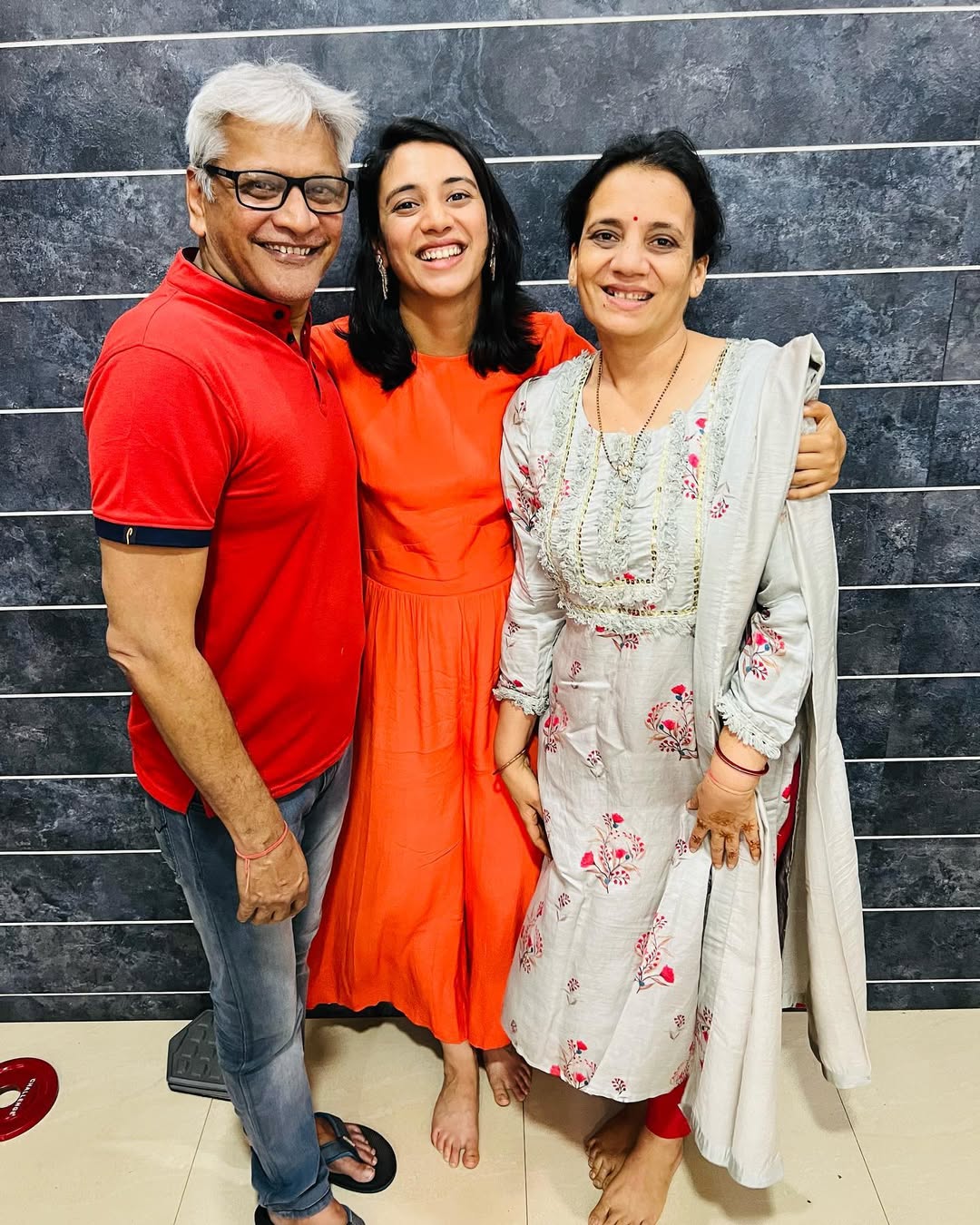 Smriti Mandhana Family Photos