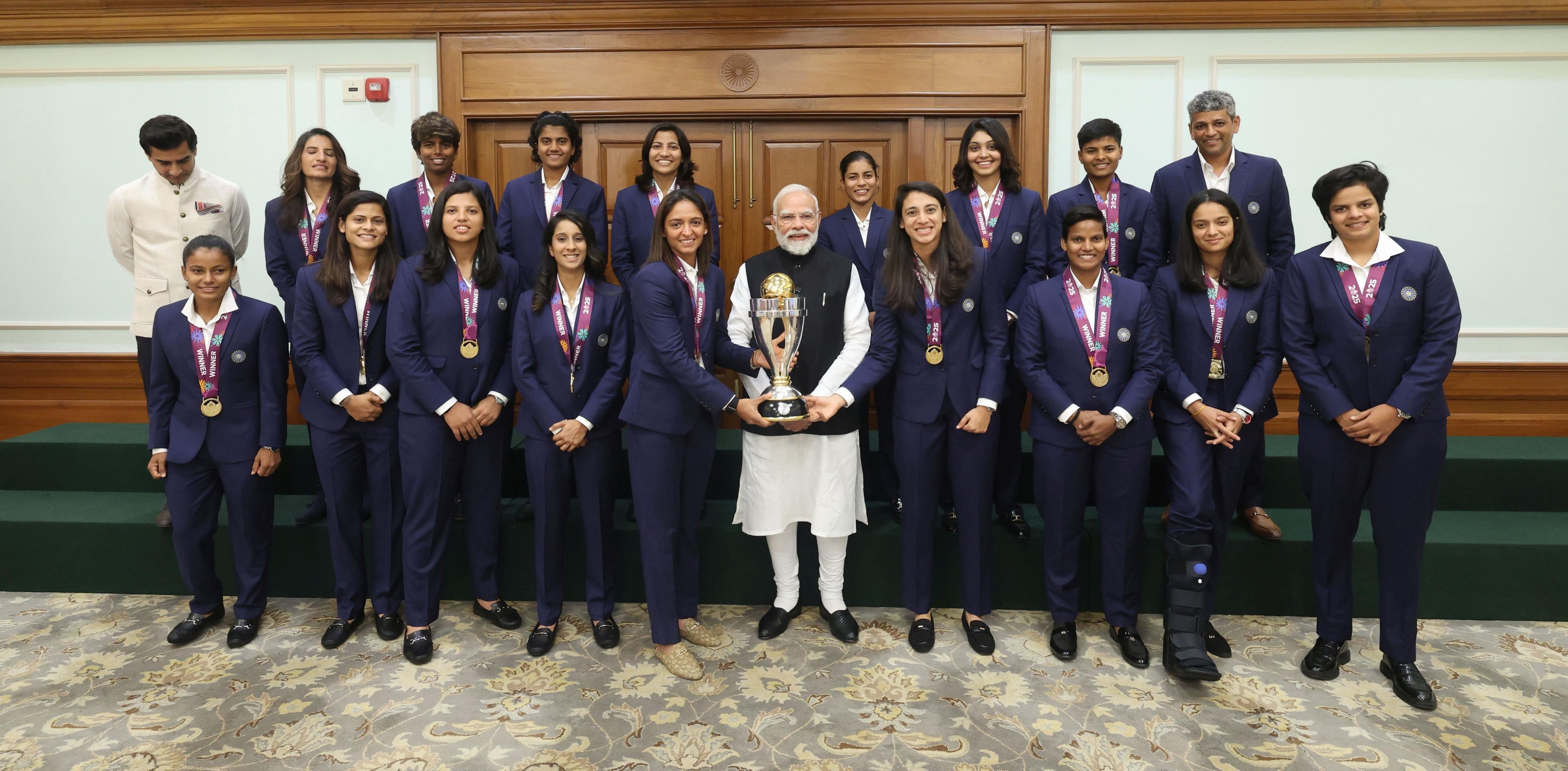 India Women's Team Meet PM Narendra Modi