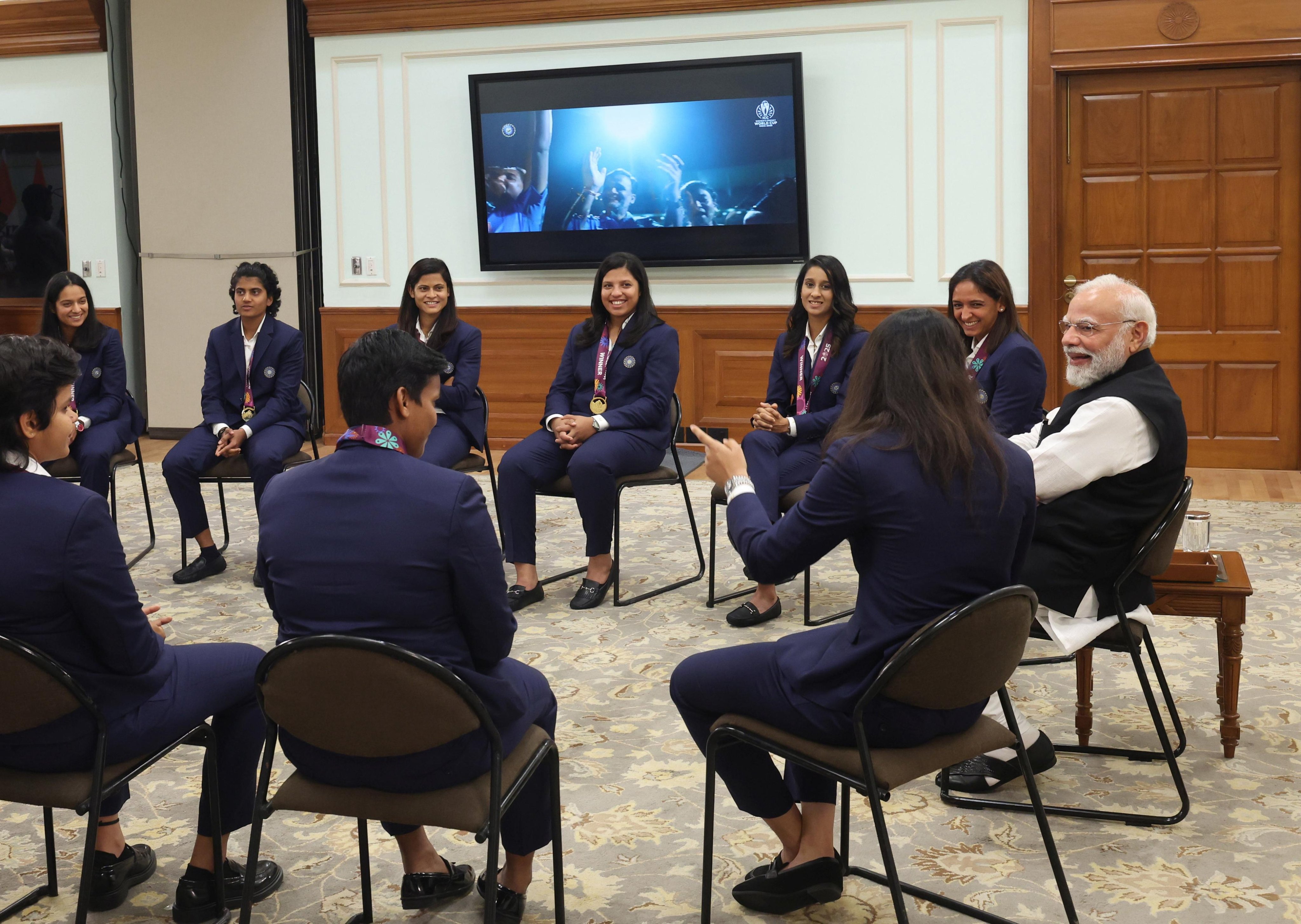 India Women's Team Meet PM Narendra Modi
