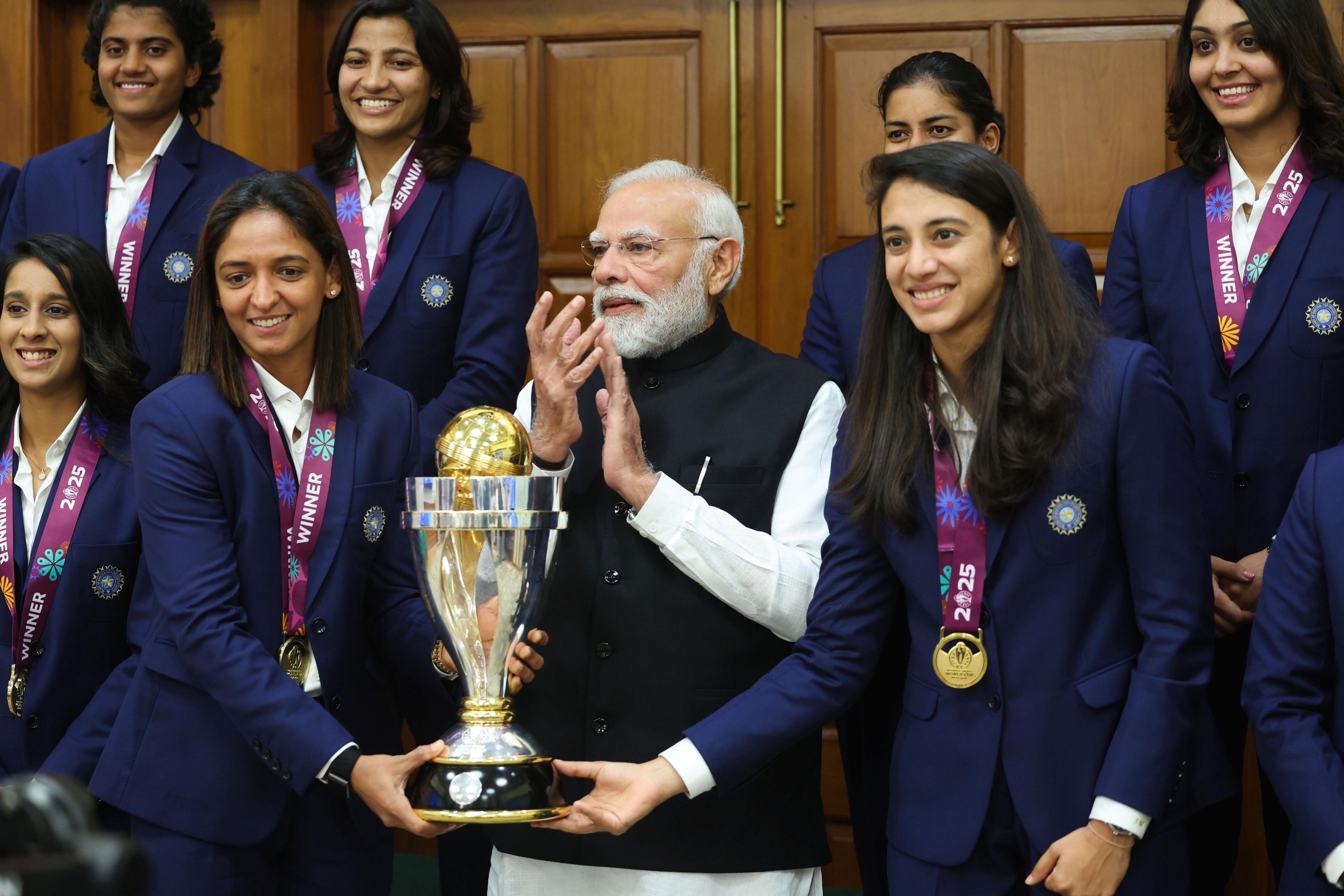 India Women's Team Meet PM Narendra Modi