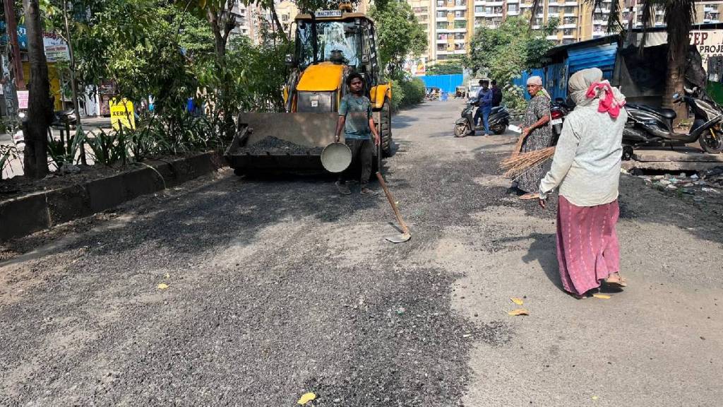 Repaired roads in Vasai Virar city collapsed in four days Repaired roads in Vasai Virar city collapsed in four days