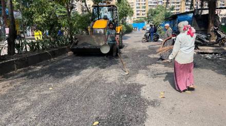 Repaired roads in Vasai Virar city collapsed in four days Repaired roads in Vasai Virar city collapsed in four days