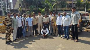 Accused of stealing rickshaws arrested; four rickshaws seized