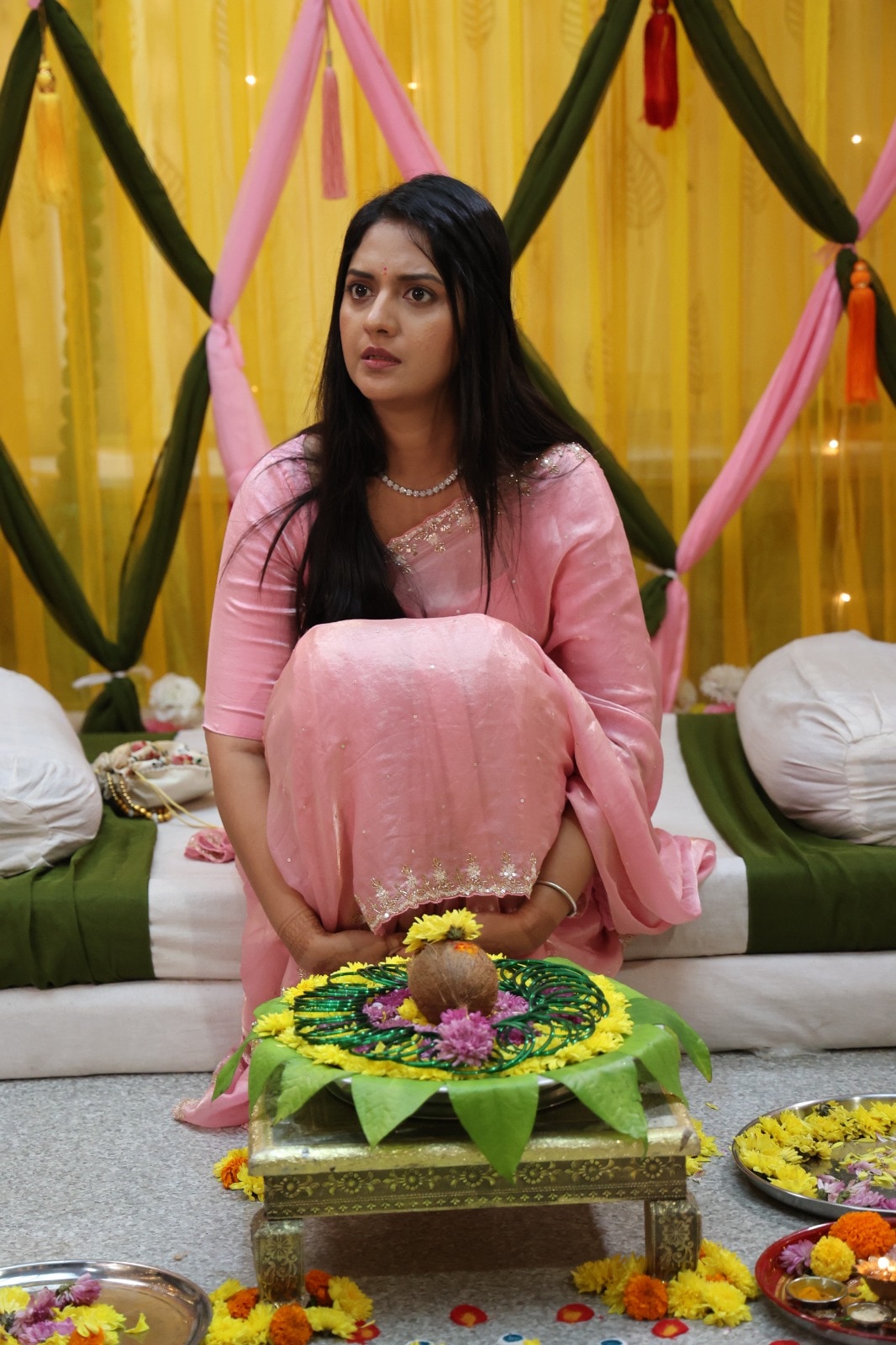 Veen Doghatli Hi Tutena Swanandi Adhira Green Bangles Ceremony