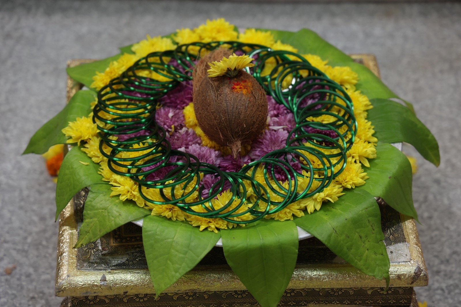 Veen Doghatli Hi Tutena Swanandi Adhira Green Bangles Ceremony