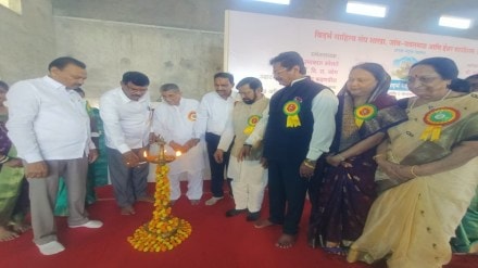 Vidarbha sahitya sammelan Yavatmal, Marathi language preservation, Ramakant Kolte, Yavatmal latest news, loksatta news,