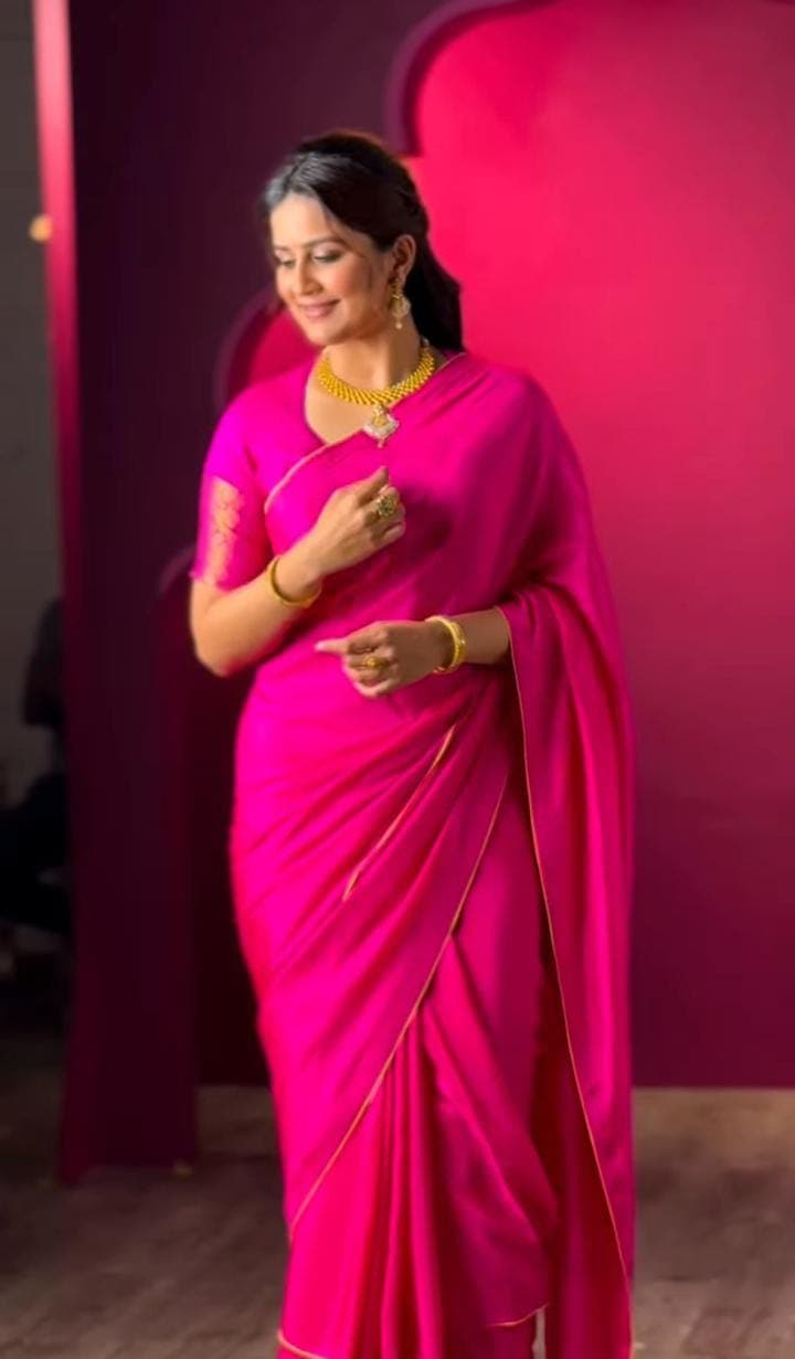 Vaidehi Parashurami pink silk saree