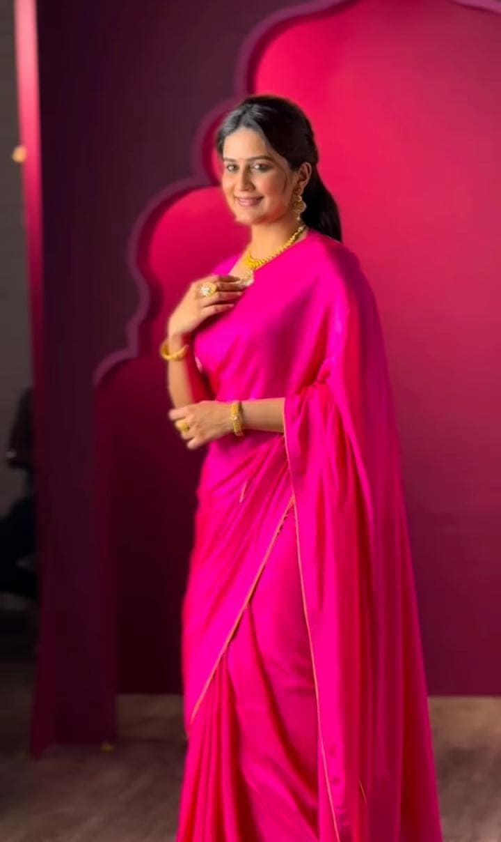 Vaidehi Parashurami pink silk saree